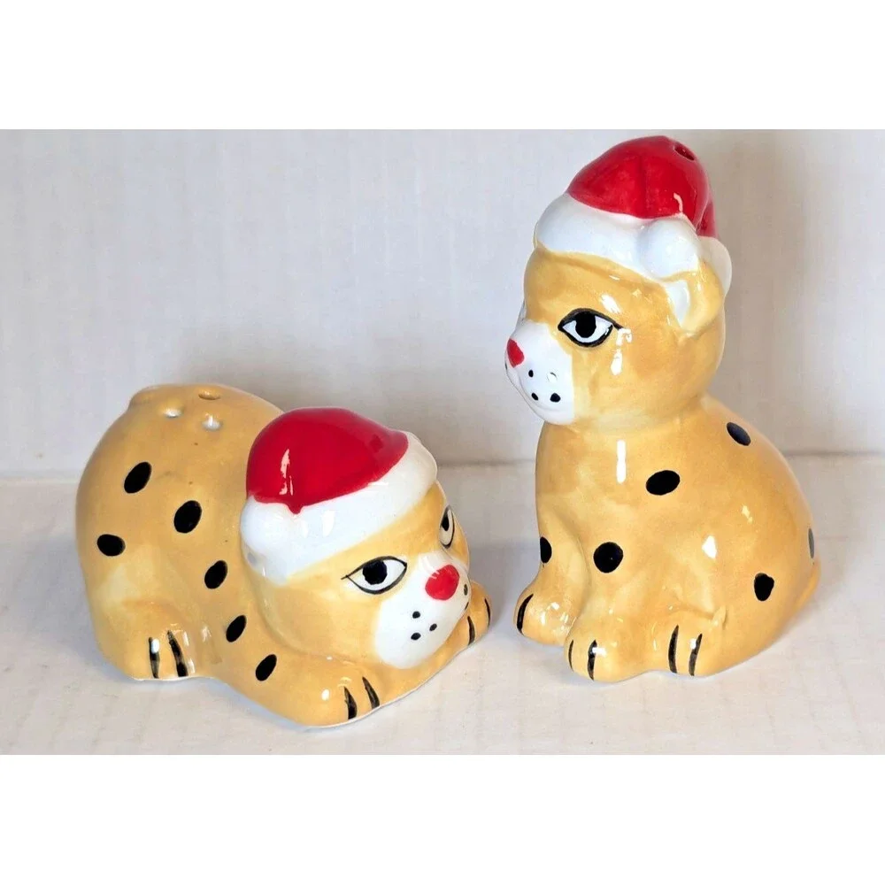Leopard Cheetah Salt and Pepper Shakers Spotted Cats Cubs Santa Hat Ceramic